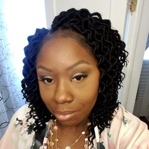 Meet your Posher, Jerralyn